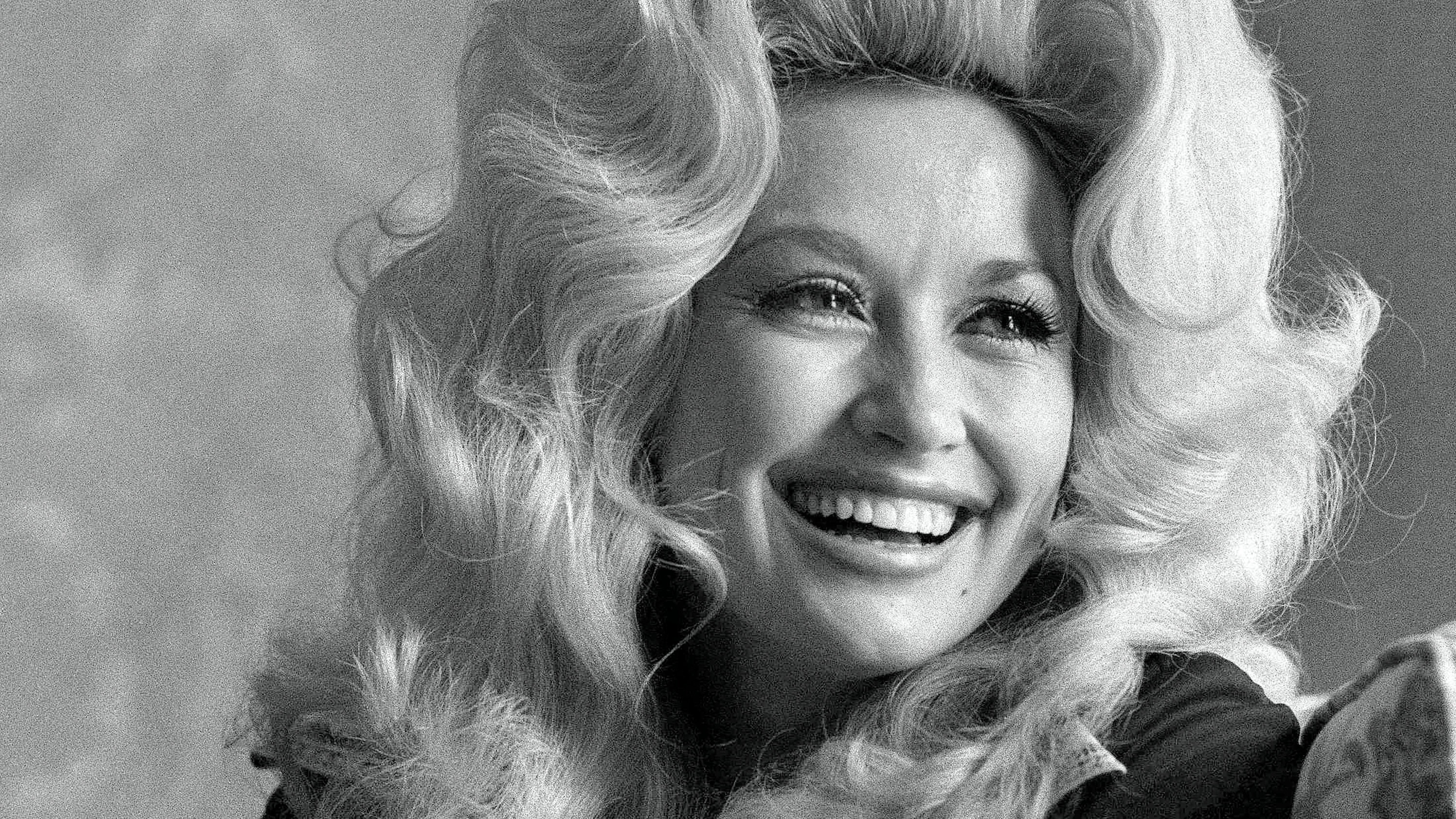 The New York Times tribute card to Dolly Parton, as shared on X.